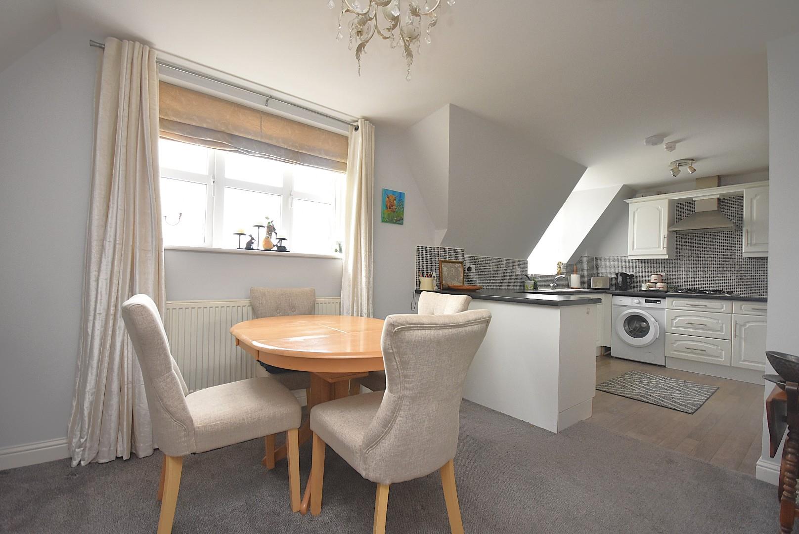 10 Cwrt Newydd, Elm Grove Road, Dinas Powys, CF64 4BD